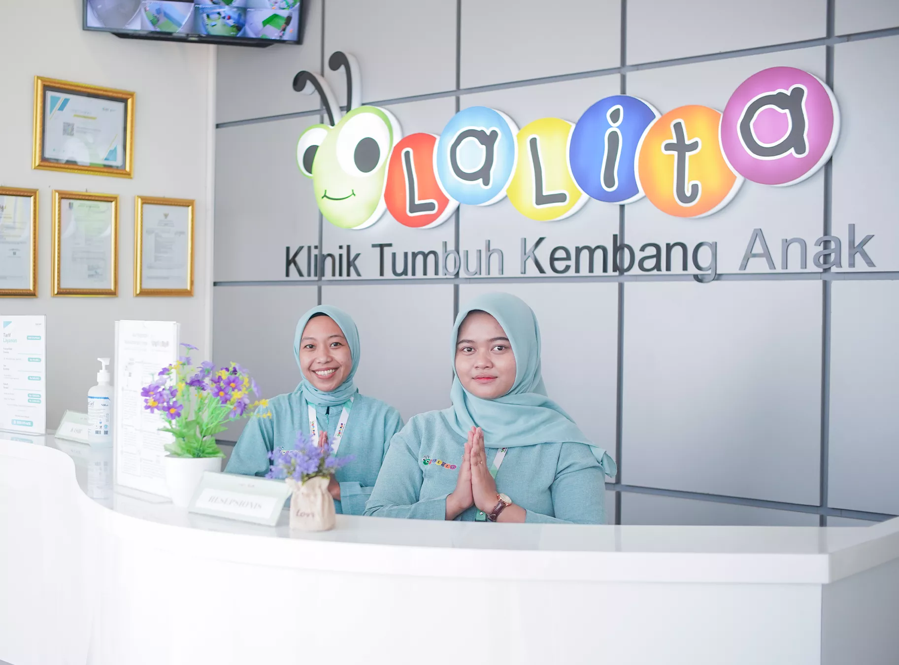 Receptionist Klinik Lalita